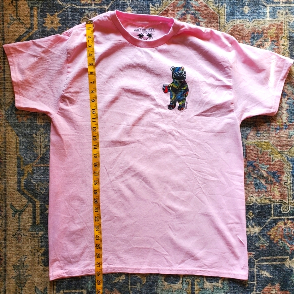 Riot Society Pink T-Shirt Sized Large NWOT - Picture 4 of 6